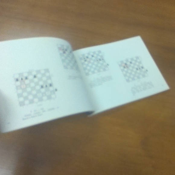 Chess For Children Step by Step by Grandmaster William Lombardy Homeschool - Picture 3 of 3